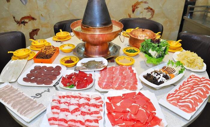 Thưởng thức Lẩu Hoàng gia Mãn Châu cùng cẩm nang du lịch Cát Lâm Trung Quốc t