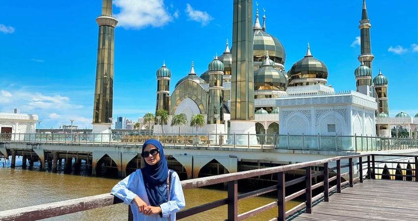 Masjid Kristal (Nhà thờ Hồi giáo Pha lê)