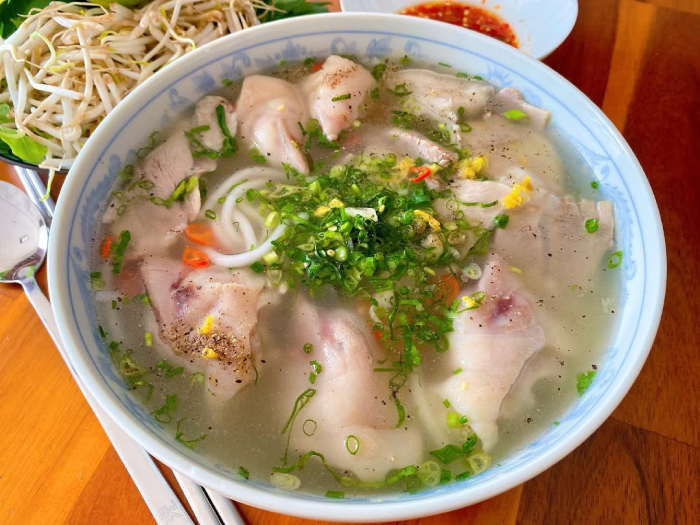 Bát bánh canh chất lượng với mức giá thân thiện