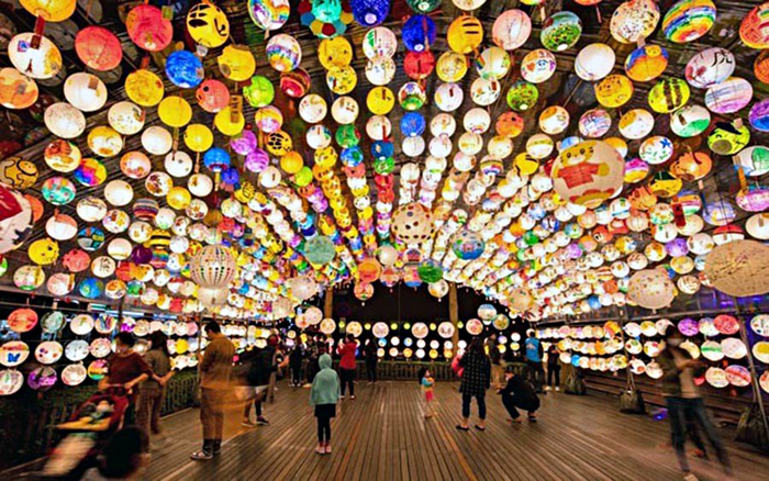 Cùng cẩm nang du lịch Trùng Khánh Trung Quốc tham gia ngày tết Trung Thu