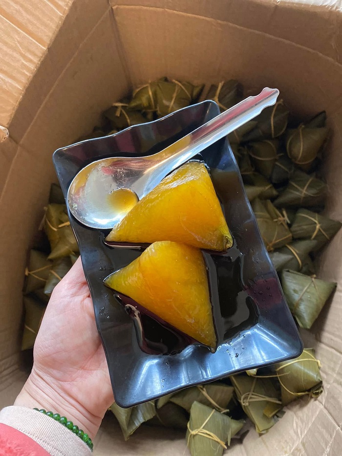 Đặc sản Bắc Kạn bánh gio ăn có vị ngọt của mật mía