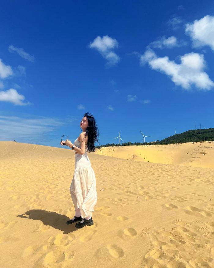 vẻ đẹp đồi cát Phương Mai 