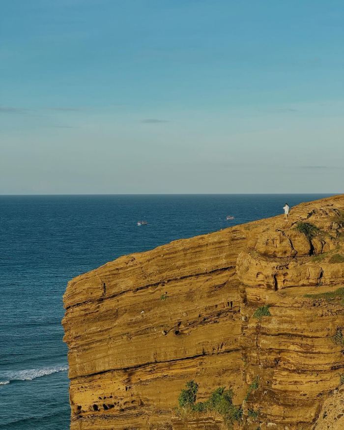 ngắm vẻ đẹp Hang Câu Lý Sơn Quảng Ngãi 