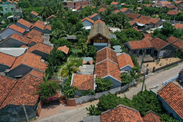 mái ngói ở Làng Lò Phú Yên