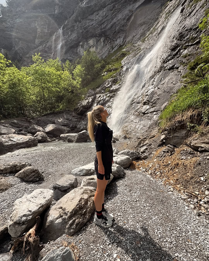 Mùa thu (tháng 9 - tháng 11): Lãng mạn giữa sắc vàng rực rỡ