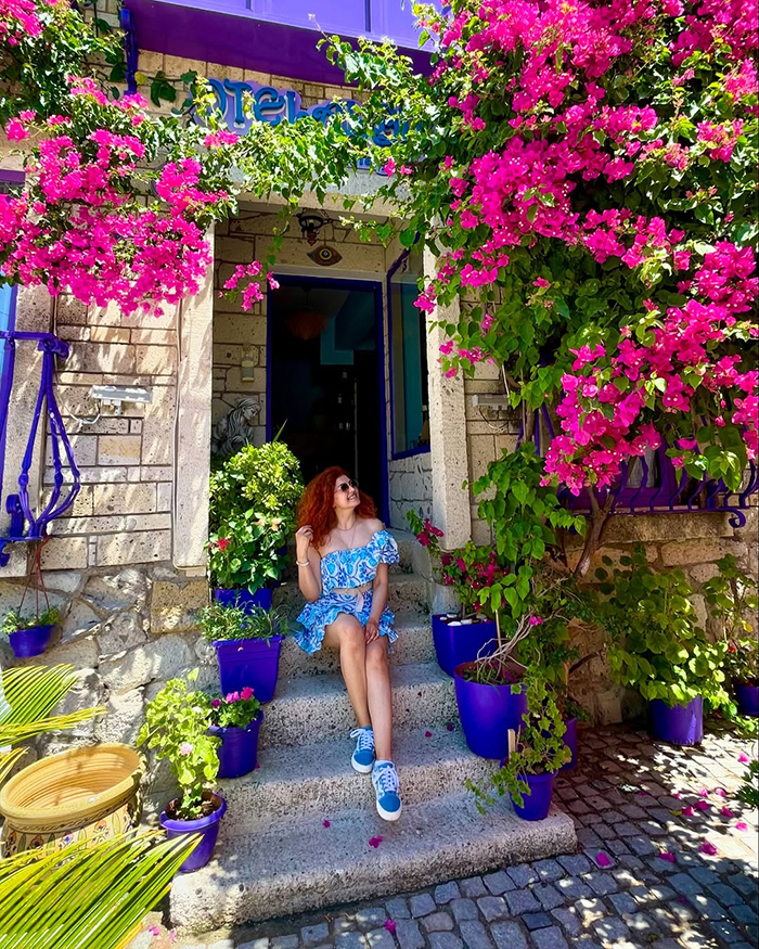 Mùa xuân (tháng 4 - tháng 5) tại ngôi làng Alacati Thổ Nhĩ Kỳ