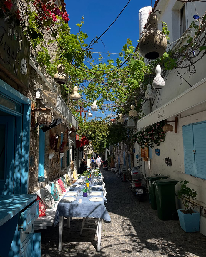 Di chuyển từ sân bay Izmir tới ngôi làng alacati thổ nhĩ kỳ