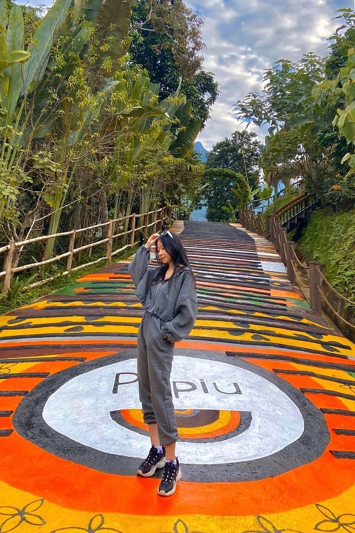 Con đường là biểu tượng của tinh thần đoàn kết, sáng tạo và tự hào văn hóa dân tộc.