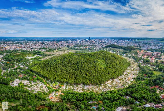 Núi Ngự Bình Huế Núi Ngự Bình Huế