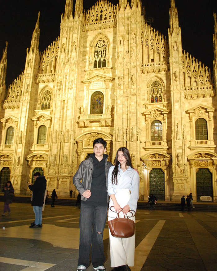 Du lịch quảng trường Piazza Duomo châu Âu vào mùa thu và mùa xuân