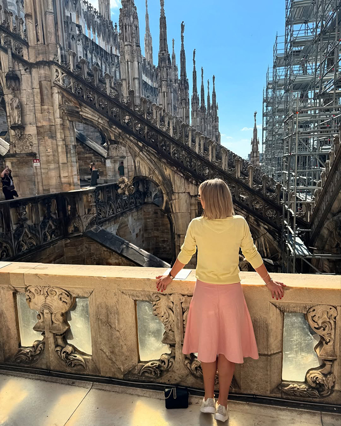 Nhà thờ chính tòa Milan (Duomo di Milano) tại quảng trường Piazza Duomo châu Âu