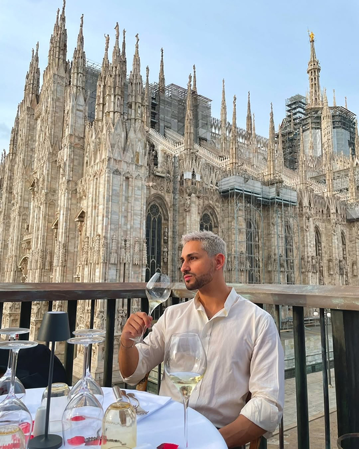 Du lịch quảng trường Piazza Duomo châu Âu vào mùa hè