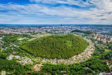 Núi Ngự Bình Huế 'món quà vô giá' của đất cố đô 