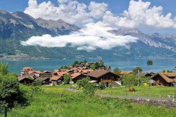 Ghé thăm làng Iseltwald châu Âu - Viên ngọc bình yên bên hồ Brienz