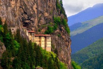 Tu viện Sumela Thổ Nhĩ Kỳ - Viên ngọc linh thiêng trên núi đá Pontic