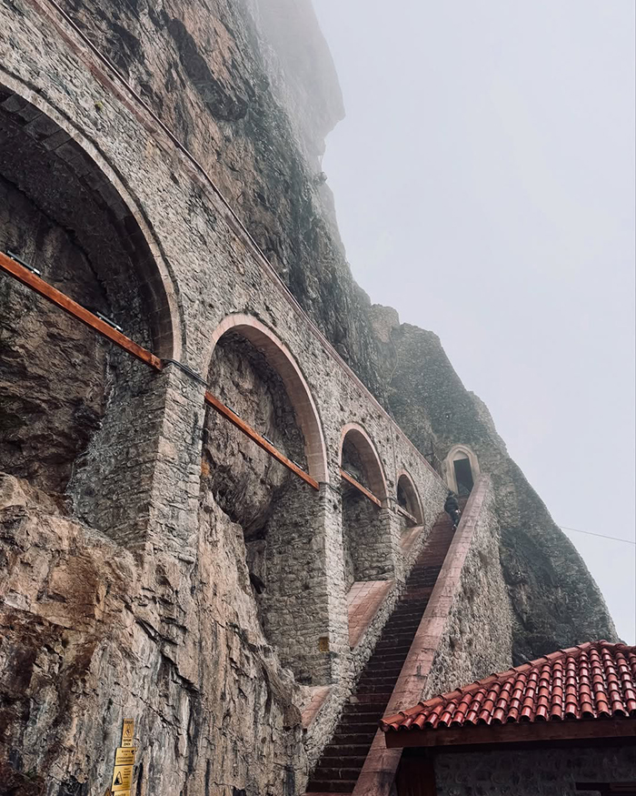 Thời điểm lý tưởng ghé thăm tu viện Sumela Thổ Nhĩ Kỳ