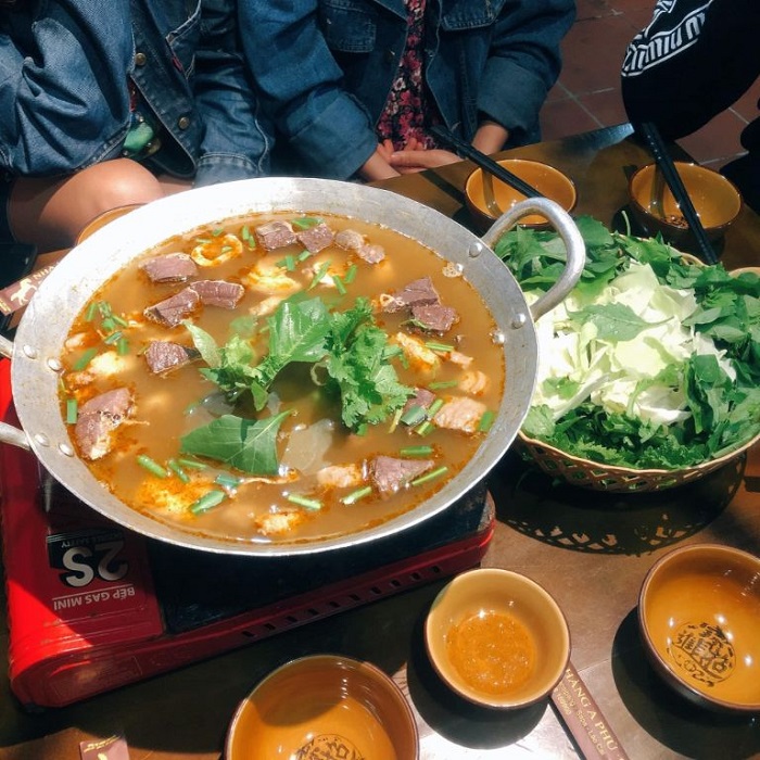 Thắng cố là món ăn đặc sản của Hà Giang khi tìm Địa chỉ quán ăn ngon ở Đồng Văn