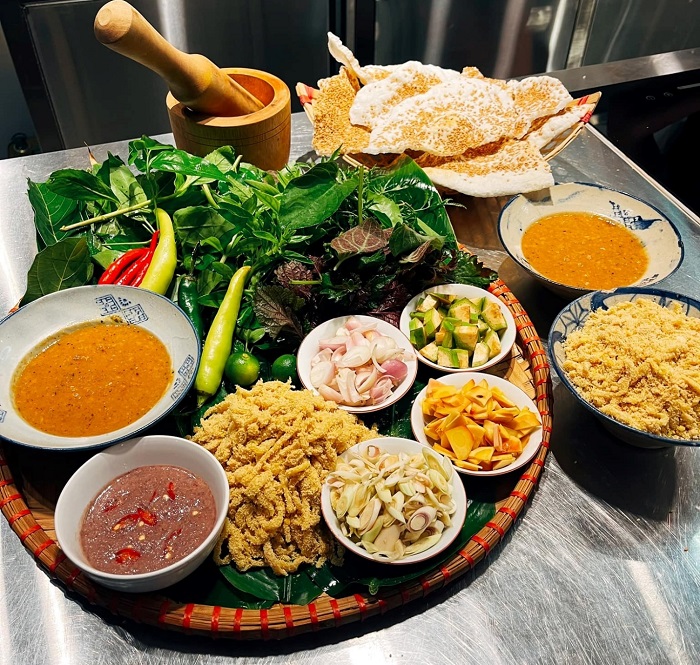 Gỏi cá nhệch Ninh Bình là món ăn nhất định phải thưởng thức khi du lịch