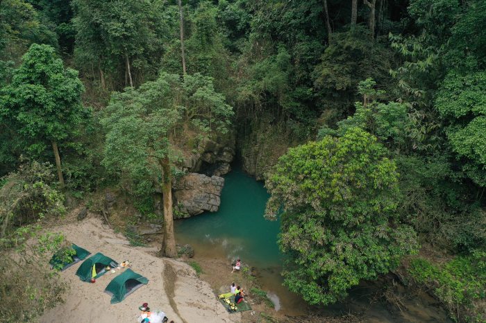 Thung lũng mađa hang Trạ Ang Quảng Bình