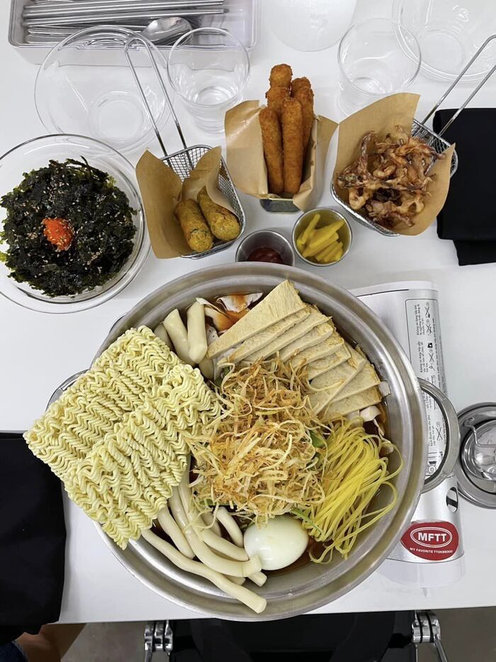 nhà hàng Hàn mới mở ở TP HCM MFTT với các món ăn về tokbokki hấp dẫn