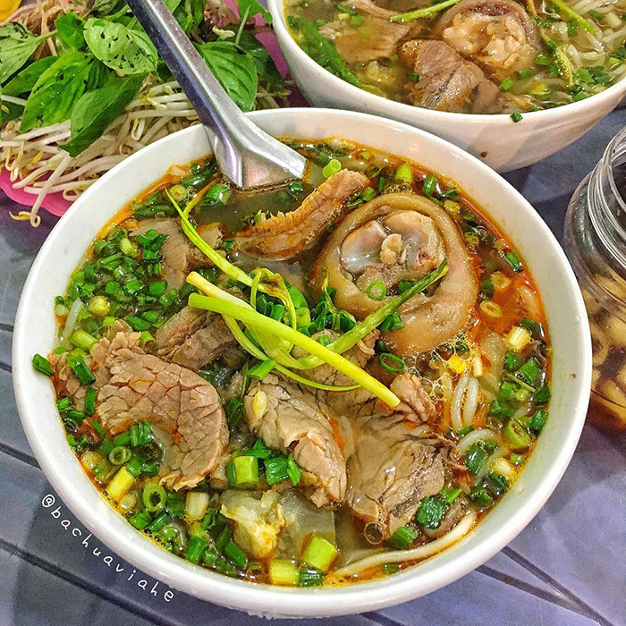 Giới thiệu quán bún bò ngon ở Huế ấn tượng nhất