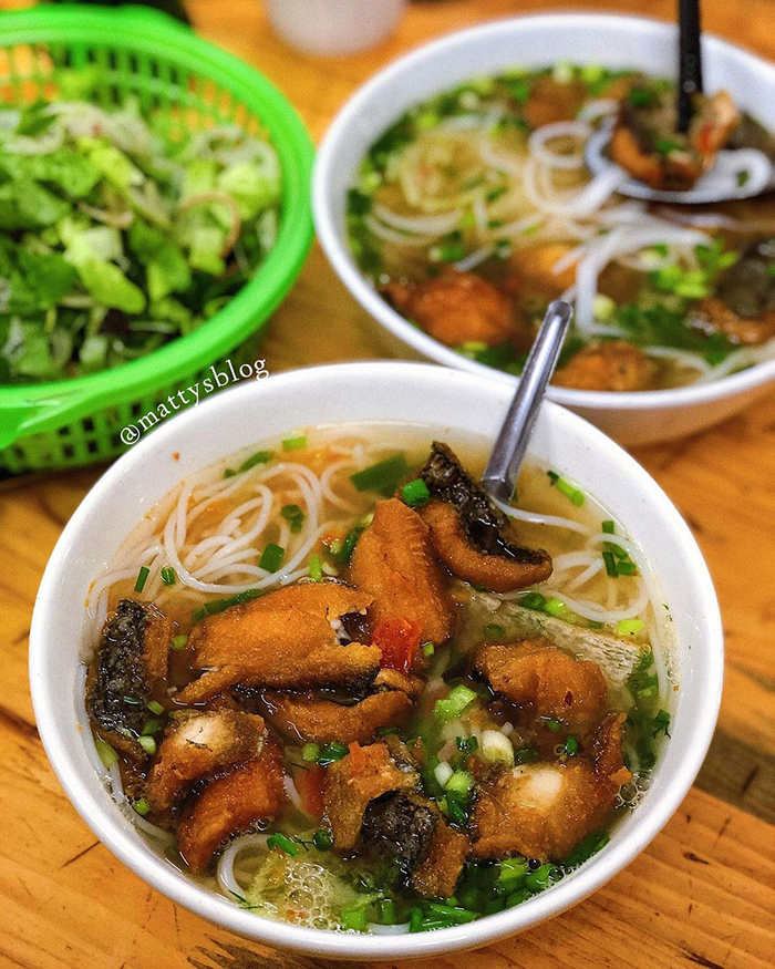 Quán bún cá ngon ở Hải phòng - Gia Truyền - số 215 Hàng Kênh