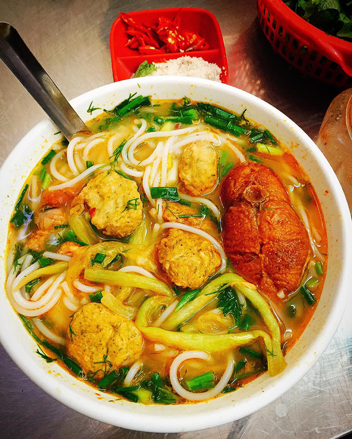 Quán bún cá cay ngon ở Hải phòng -  Chú Lùn - số 23 Tam Bạc