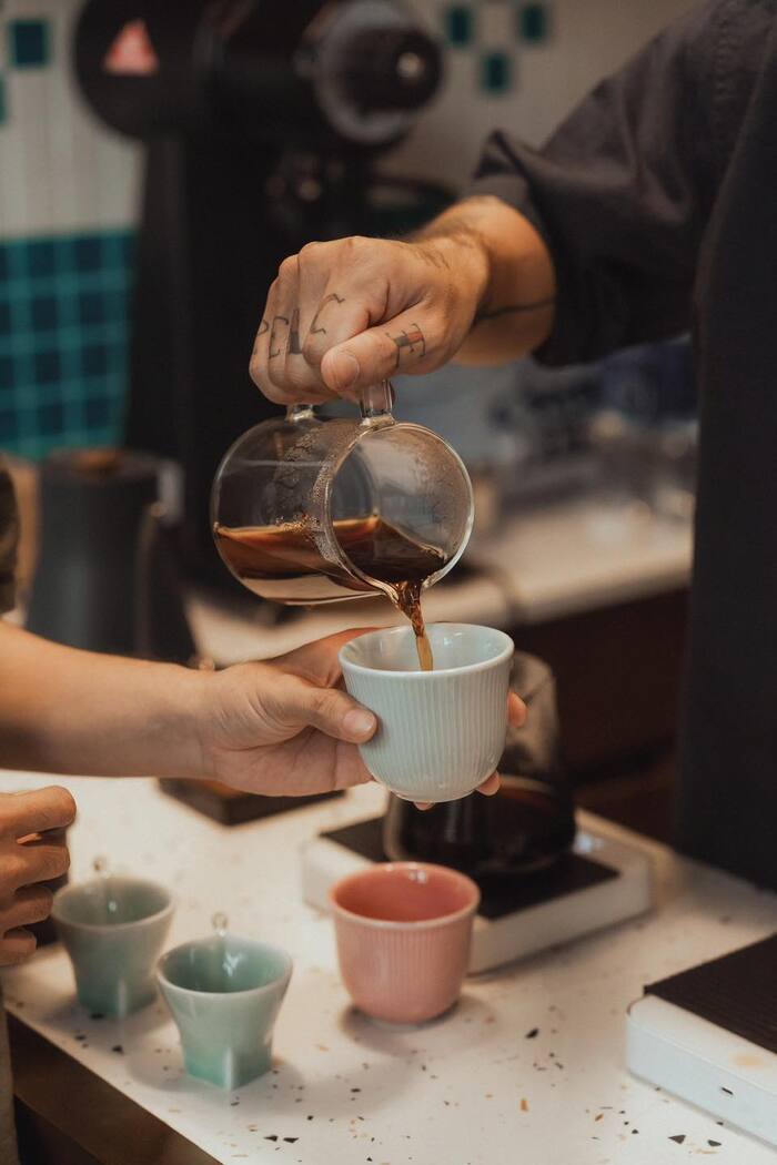 quầy cafe mở tại quán cà phê mới ở TP HCM 16 Grams Café