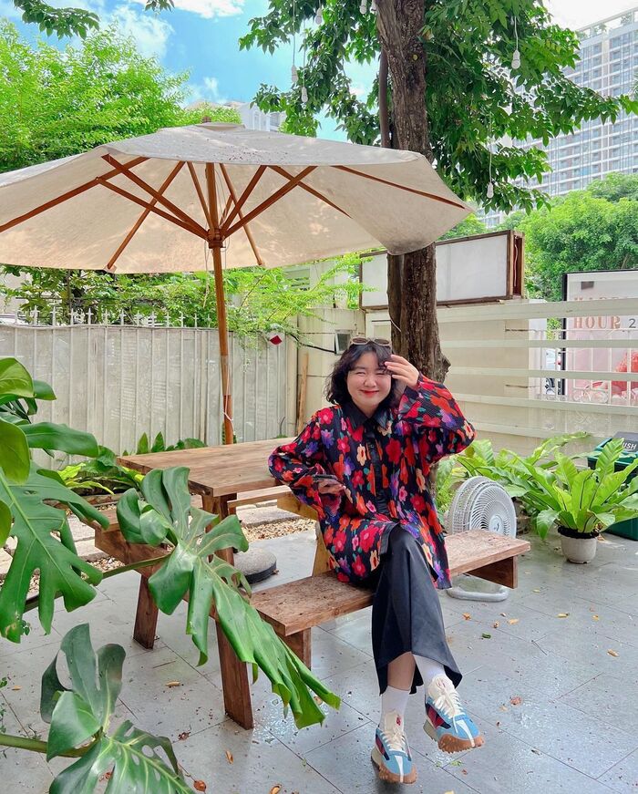 không gian sân vườn tại quán cà phê mới ở TP HCM