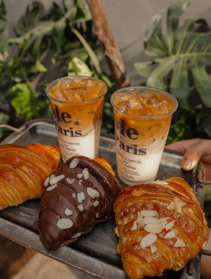 quán cà phê mới ở TP HCM với menu trà, bánh đa dạng