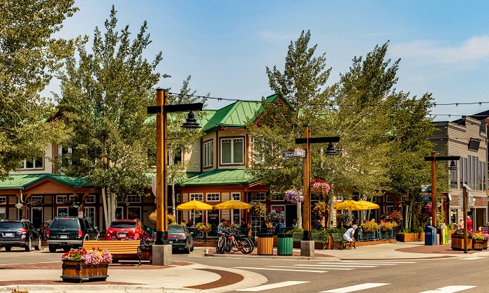 Frisco cung cấp nhiều cuộc phiêu lưu thú vị và trở thành một trong những thị trấn Colorado hàng đầu dãy núi Rocky