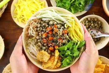 Tổng hợp 10 quán cơm hến ngon ở Huế chuẩn vị không thể bỏ qua