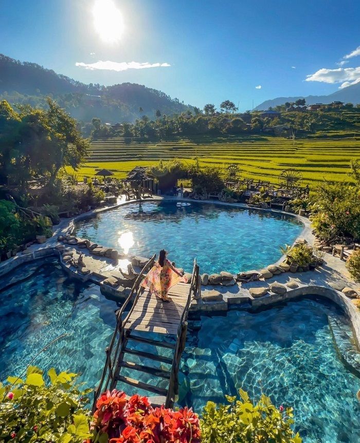 Suối khoáng nóng Trạm Tấu cho bạn những giây phút sảng khoái nhất không kém Thung lũng Lâm Thượng Yên Bái