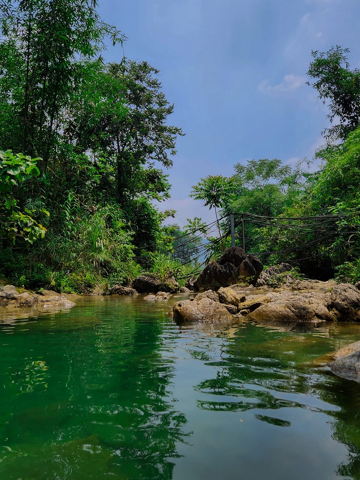 Đường tới thung lũng Lâm Thượng Yên Bái không khó khăn nhưng khá xa xôi