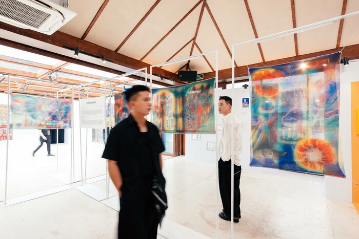 khám phá không gian triển lãm tháng 7 ở TP HCM Mùng Trời Chiếu Đất