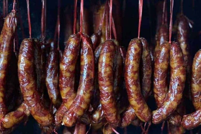 du lịch Thái Nguyên không thể bỏ lỡ món lạp xưởng hun khói