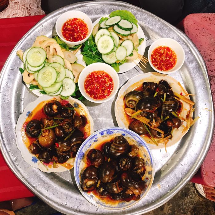 món ngon mùa mưa ở Huế ốc