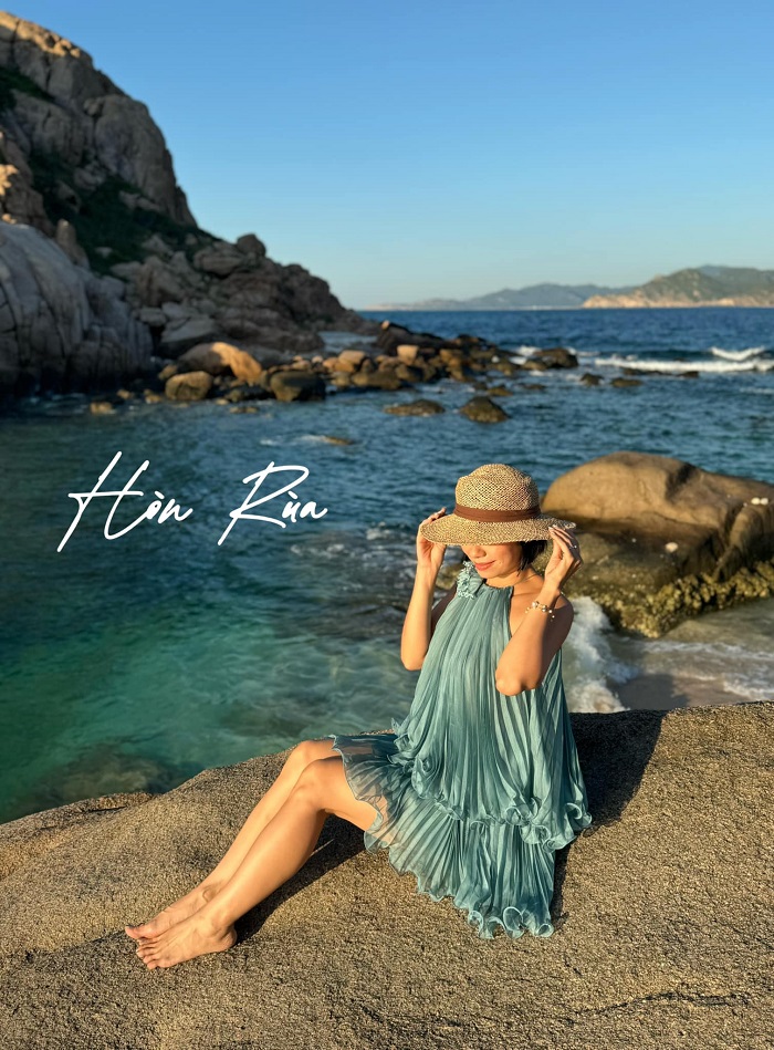 Khung cảnh thiên nhiên ngoạn mục tại đảo Hòn Rùa Vĩnh Hy Ninh Thuận Khánh Hoà