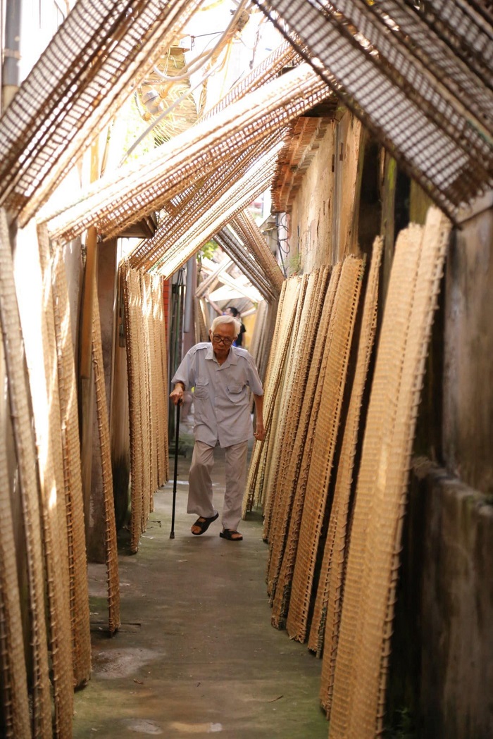 Làng Thổ Hà có nghề làm bánh đa lâu đời không kém đền Cùng Giếng Ngọc Bắc Ninh 