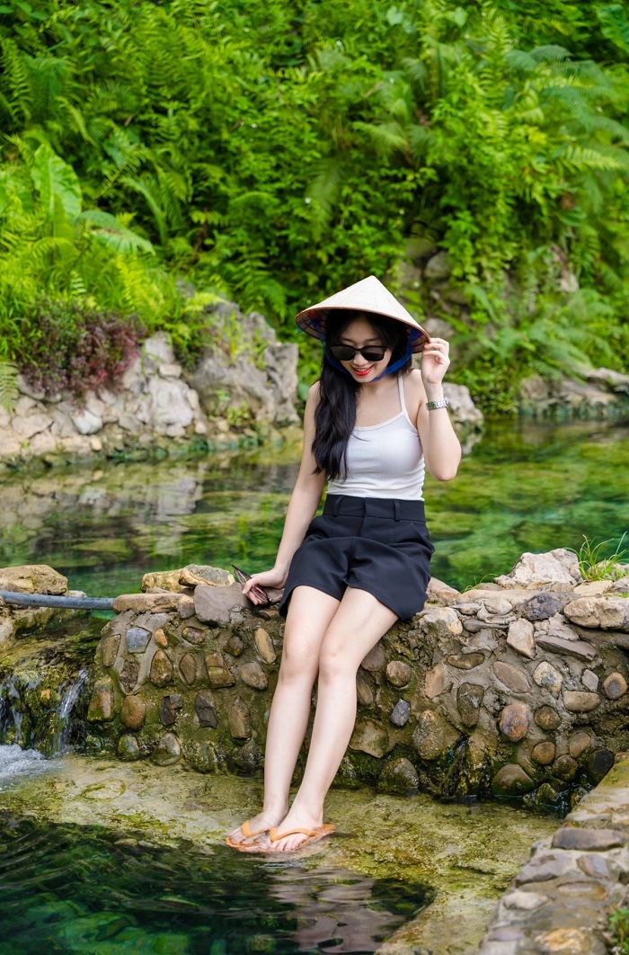 Du lịch Vân Hồ Sơn La tới suối khoáng nóng Bò Ấm để nghỉ ngơi, thư giãn