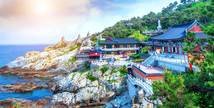 Chùa Haedong Yonggungsa tuyệt đẹp tại Busan