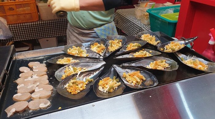 cẩm nang du lịch Daegu Hàn Quốc thưởng thức ẩm thực tại Chợ đêm Chilsung