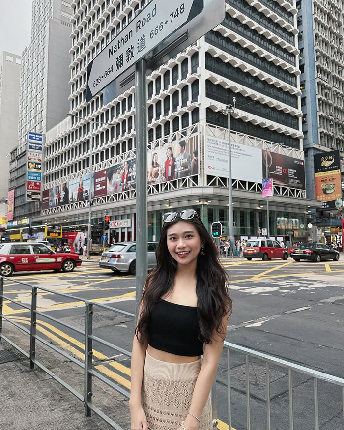 Mùa hè (Tháng 6 - Tháng 8): Nóng, ẩm và mưa bão