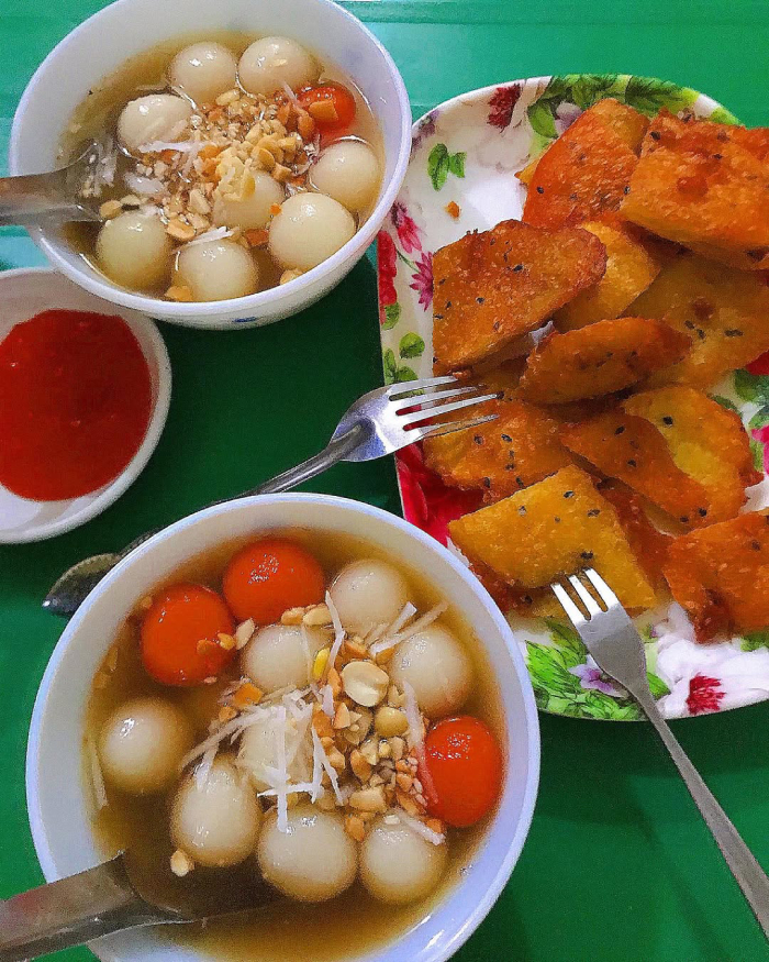 Coóng Phù gần giống món chè trôi nước