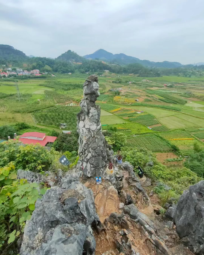 Núi Tô Thị là 1 biểu tượng đi vào văn hóa thơ ca