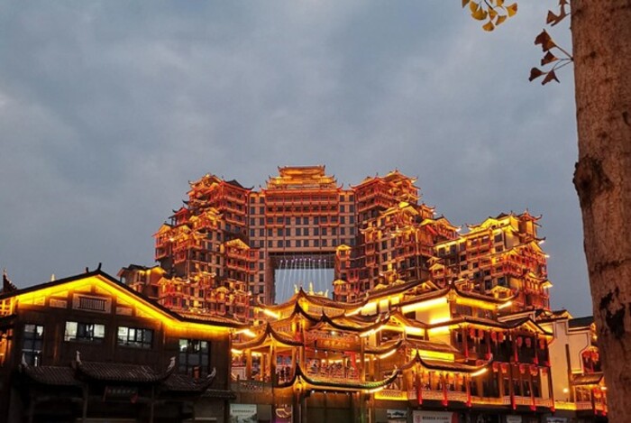 Chiêm ngưỡng Trương Gia Giới - 72 Kỳ Lầu cùng cẩm nang du lịch Phượng Hoàng Cổ Trấn Trung Quốc 