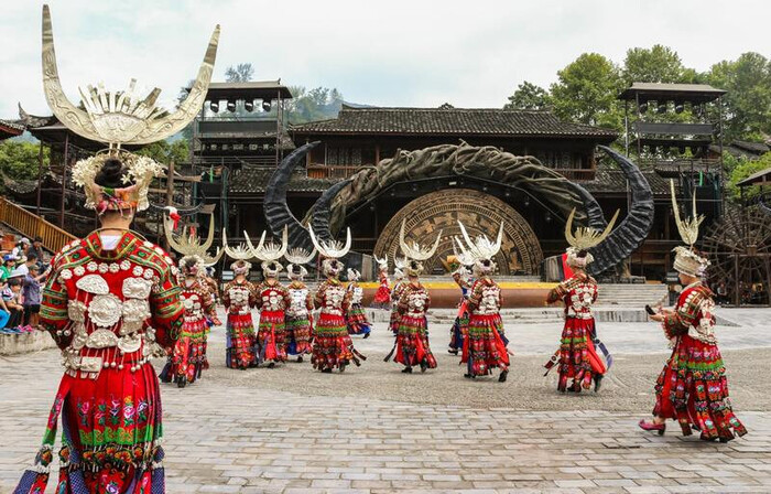 Lễ khiêu hoa độc đáo của người Miêu