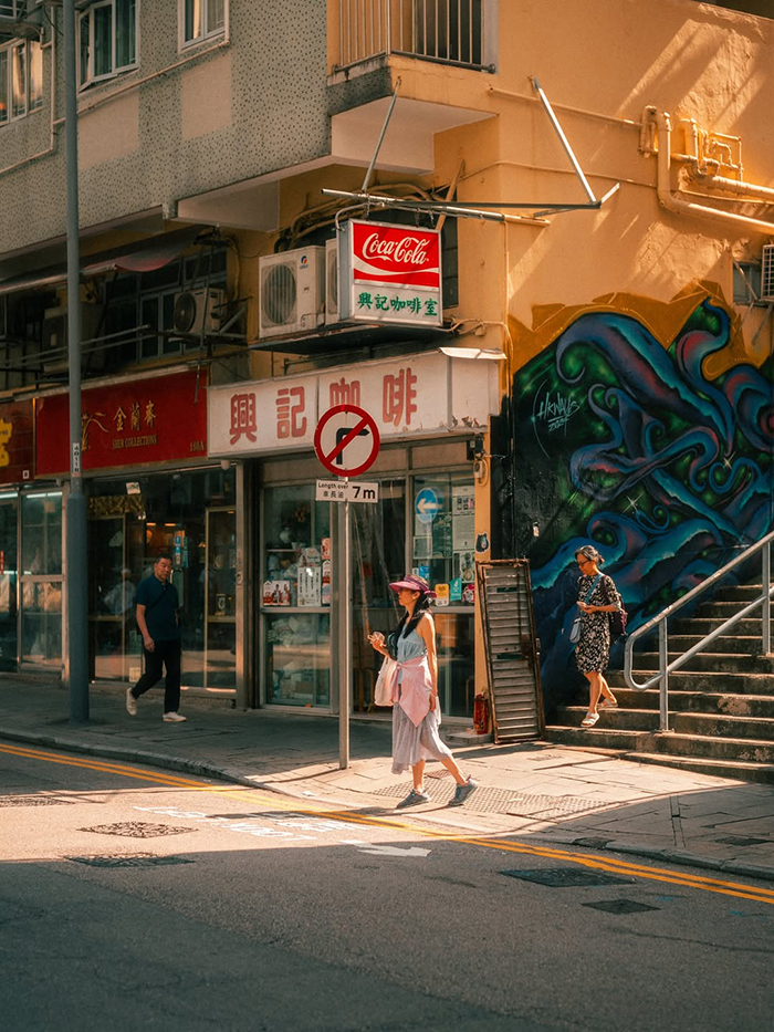 Mùa hè (tháng 6 - tháng 8): Nóng, ẩm và mưa bão