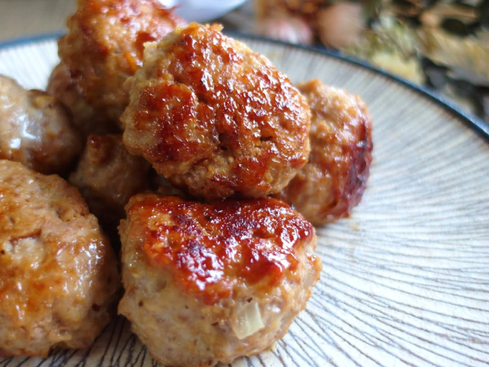 Thịt heo viên là món ăn đơn giản đặc trưng tại Tân Trúc