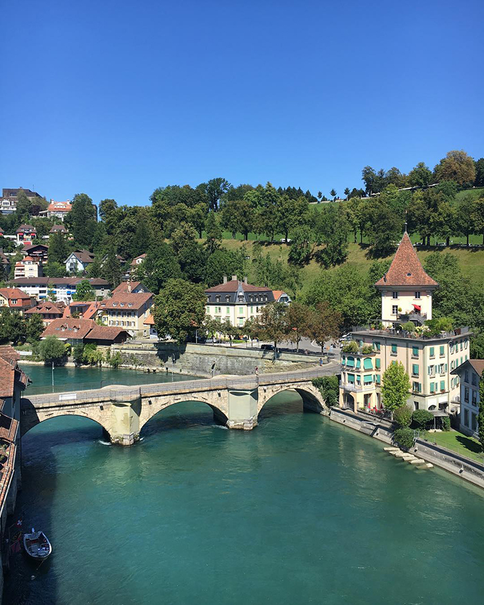 Đi xe buýt tới cầu Untertor brucke châu Âu